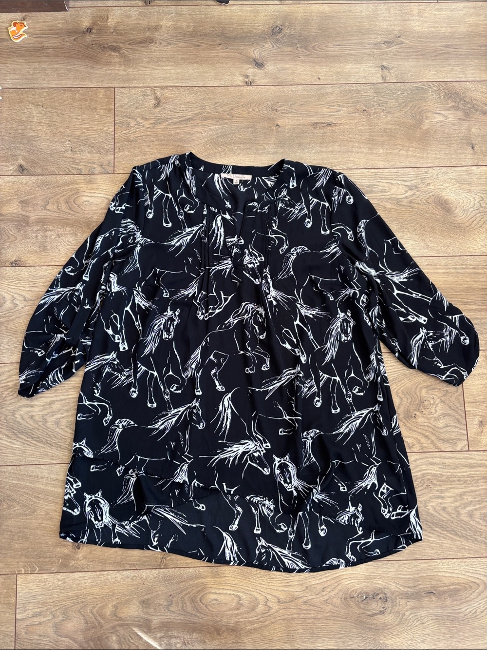 My Danielle Black & White Wild Horse Print Pullover Blouse Tunic